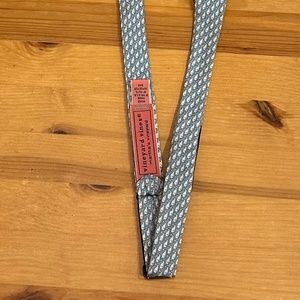 Blue whale Vineyard Vines bow tie